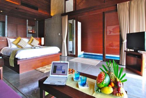 6 фото отеля Holiday Inn Resort Krabi Ao Nang Beach 4* 