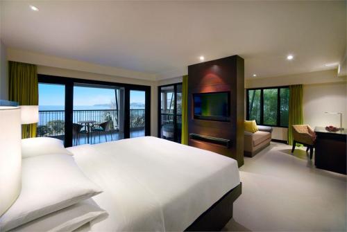 11 фото отеля Hyatt Regency Resort Phuket 5* 