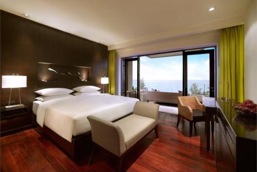 14 фото отеля Hyatt Regency Resort Phuket 5* 