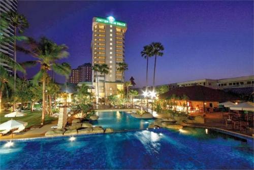 1 фото отеля Jomtien Palm Beach Hotel 4* 