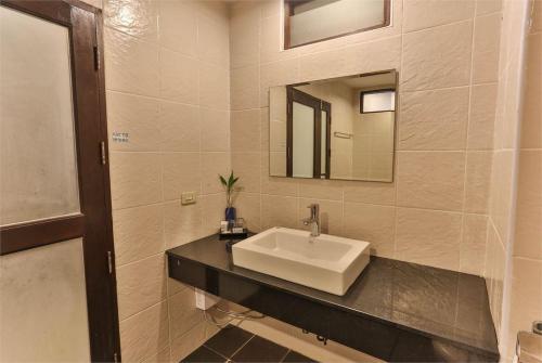 6 фото отеля Jomtien Plaza Hotel 3* 