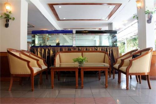 12 фото отеля Karon View Resort 2* 