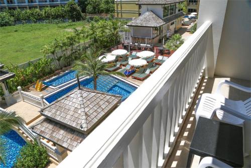 7 фото отеля Kata Sea Breeze Resort 4* 