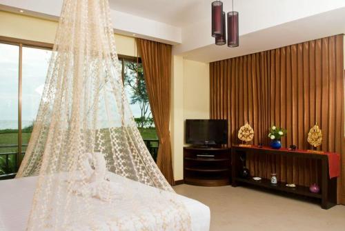 17 фото отеля Khao Lak Diamond Beach Resort & Spa 4* 