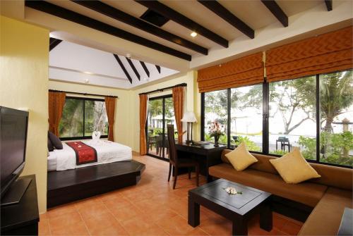 25 фото отеля Khaolak Emerald Beach Resort & Spa 4* 