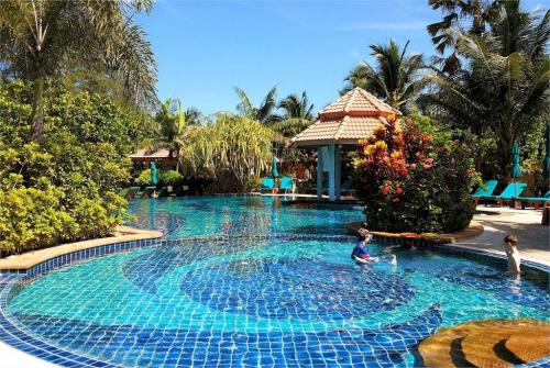 1 фото отеля Koh Chang Paradise Resort 4* 