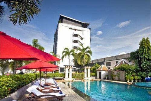 1 фото отеля Lantana Pattaya Hotel & Resort 3* 