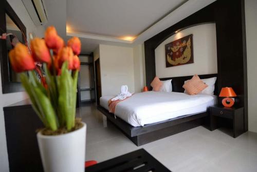 13 фото отеля Lavender Hotel Phuket 3* 