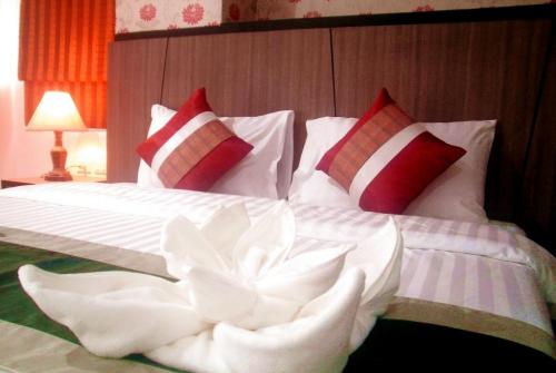 19 фото отеля Malin Patong Hotel 3* 