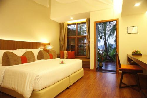 15 фото отеля Marina Phuket Resort 4* 