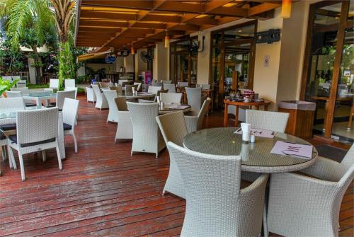 12 фото отеля Mercure Hotel Pattaya 4* 