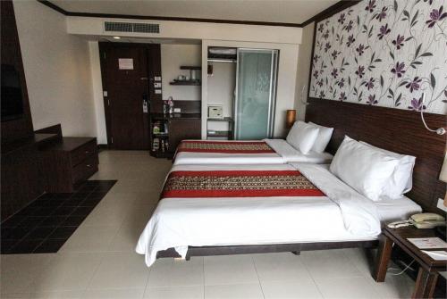 7 фото отеля Mercure Hotel Pattaya 4* 