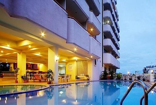 1 фото отеля Mike Beach Resort Pattaya 3* 