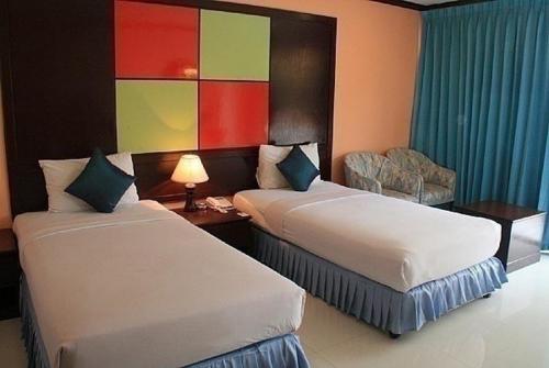 15 фото отеля Mike Beach Resort Pattaya 3* 