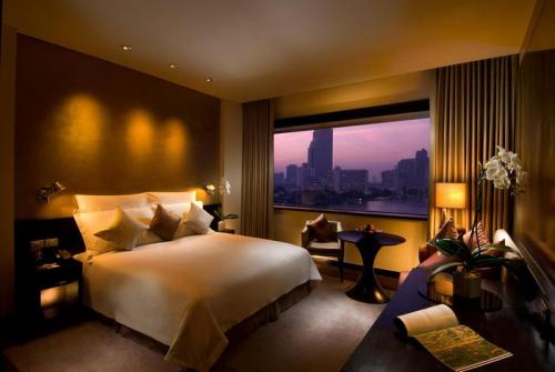 7 фото отеля Millennium Hilton Bangkok 5* 