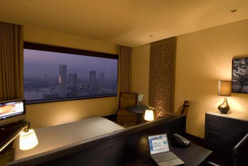 9 фото отеля Millennium Hilton Bangkok 5* 