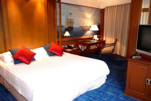 7 фото отеля Ocean Marina Yacht Club 4* 