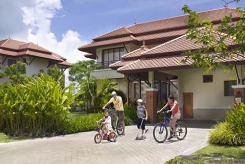 3 фото отеля Outrigger Laguna Phuket Resort And Villas 5* 