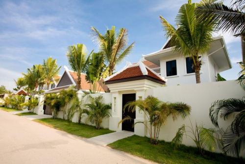 1 фото отеля Palm Grove Resort 4* 