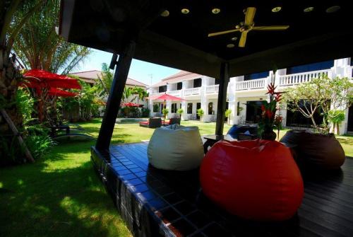 5 фото отеля Palm Grove Resort 4* 