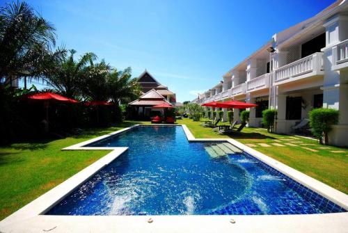 6 фото отеля Palm Grove Resort 4* 