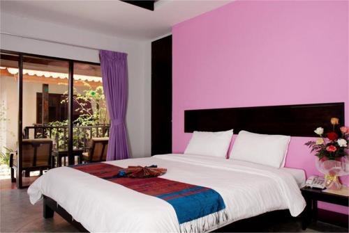 10 фото отеля Patong Cottage Resort 3* 