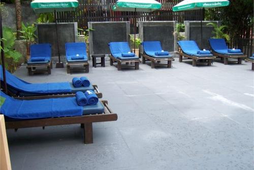 3 фото отеля Patong Cottage Resort 3* 