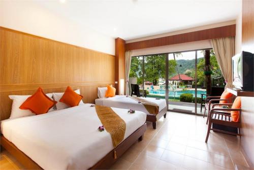 5 фото отеля Patong Lodge Hotel 3* 