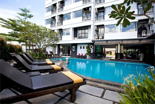 5 фото отеля Patong Paradee Resort 3* 