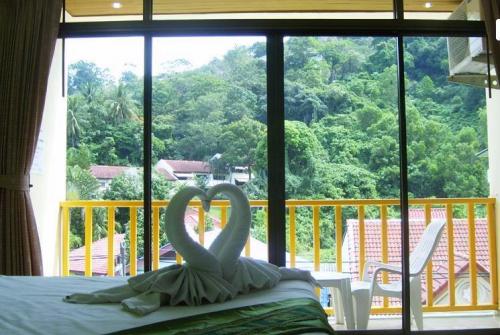 6 фото отеля Patong Residence Hotel 2* 