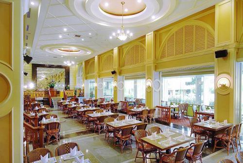 4 фото отеля Patong Resort Hotel 3* 