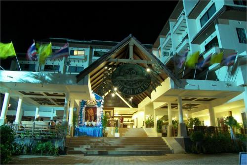5 фото отеля Phi Phi Hotel 3* 