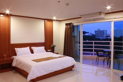 10 фото отеля Phu View Talay Resort 3* 