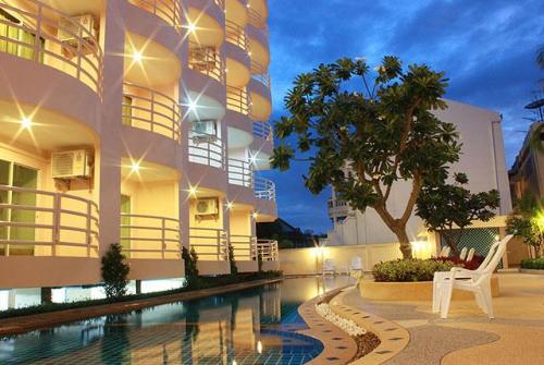 12 фото отеля Phu View Talay Resort 3* 