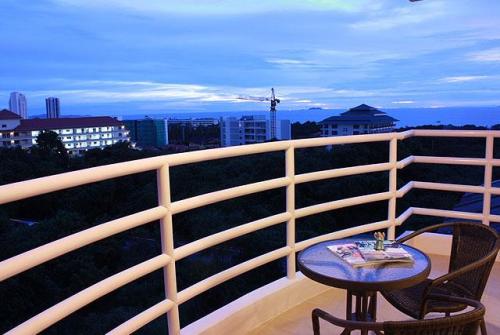 8 фото отеля Phu View Talay Resort 3* 