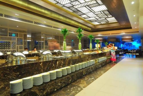 31 фото отеля Phuket Graceland Resort & Spa 5* 