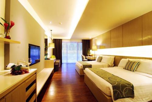 32 фото отеля Phuket Graceland Resort & Spa 5* 