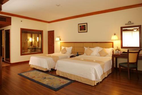 35 фото отеля Phuket Graceland Resort & Spa 5* 