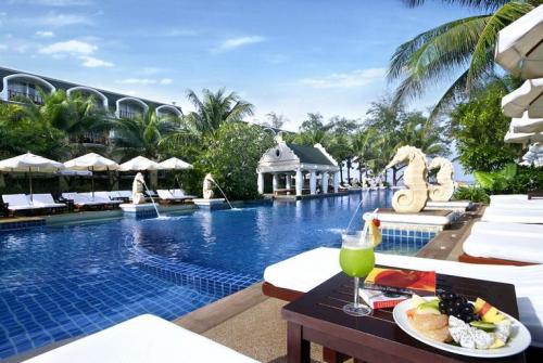 4 фото отеля Phuket Graceland Resort & Spa 5* 