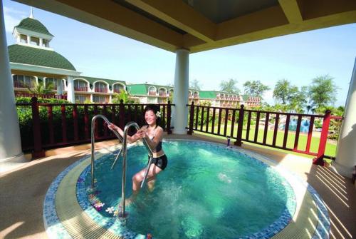 9 фото отеля Phuket Graceland Resort & Spa 5* 