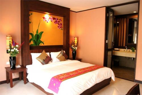 17 фото отеля Phuket Kata Resort 3* 