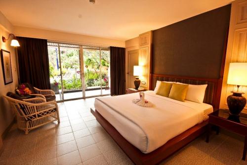 11 фото отеля Phuket Orchid Resort & Spa 3* 