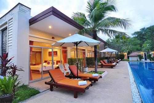 11 фото отеля Phuket Sea Resort 3* 