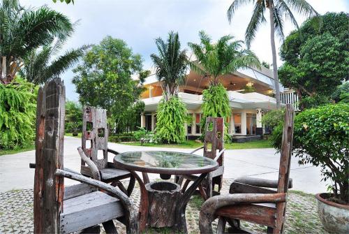 12 фото отеля Phuket Sea Resort 3* 