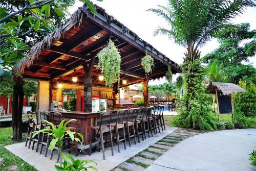 30 фото отеля Phuket Sea Resort 3* 