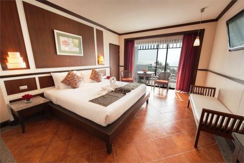 13 фото отеля Pinnacle Jomtien Resort 4* 
