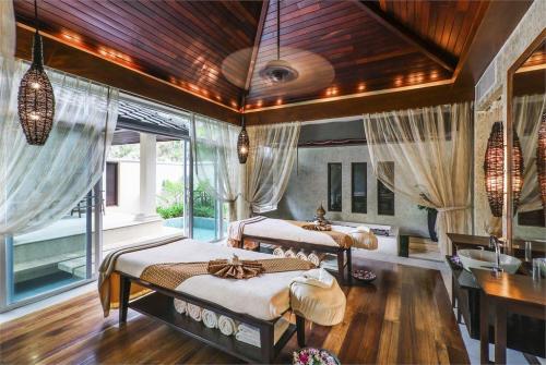 40 фото отеля Pullman Khao Lak Katiliya Resort & Villas 5* 