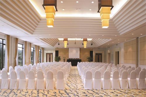 52 фото отеля Pullman Khao Lak Katiliya Resort & Villas 5* 