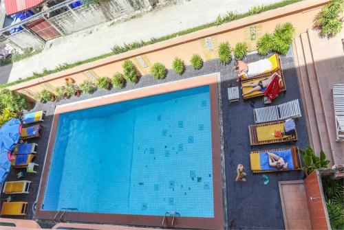 6 фото отеля Queen Pattaya Hotel 3* 