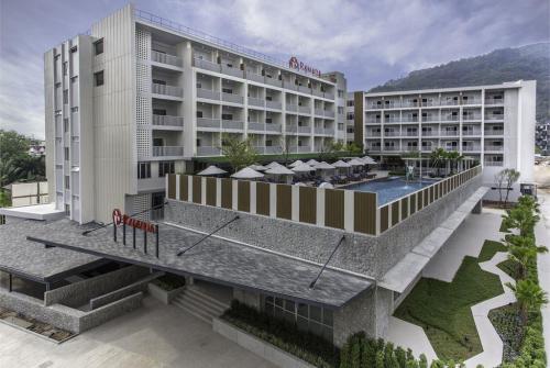 1 фото отеля Ramada Phuket Deevana 4* 